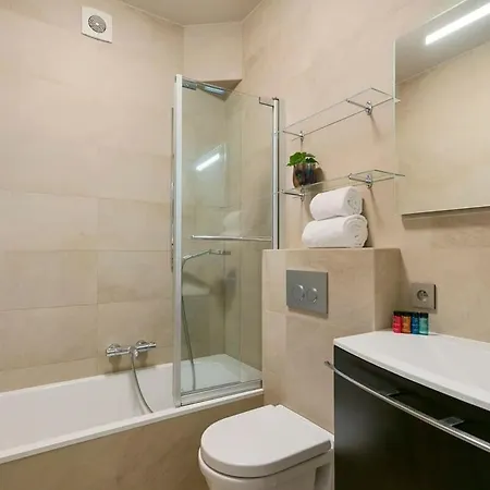 Huswell - Unique With Sea-view Near The Center Apartment